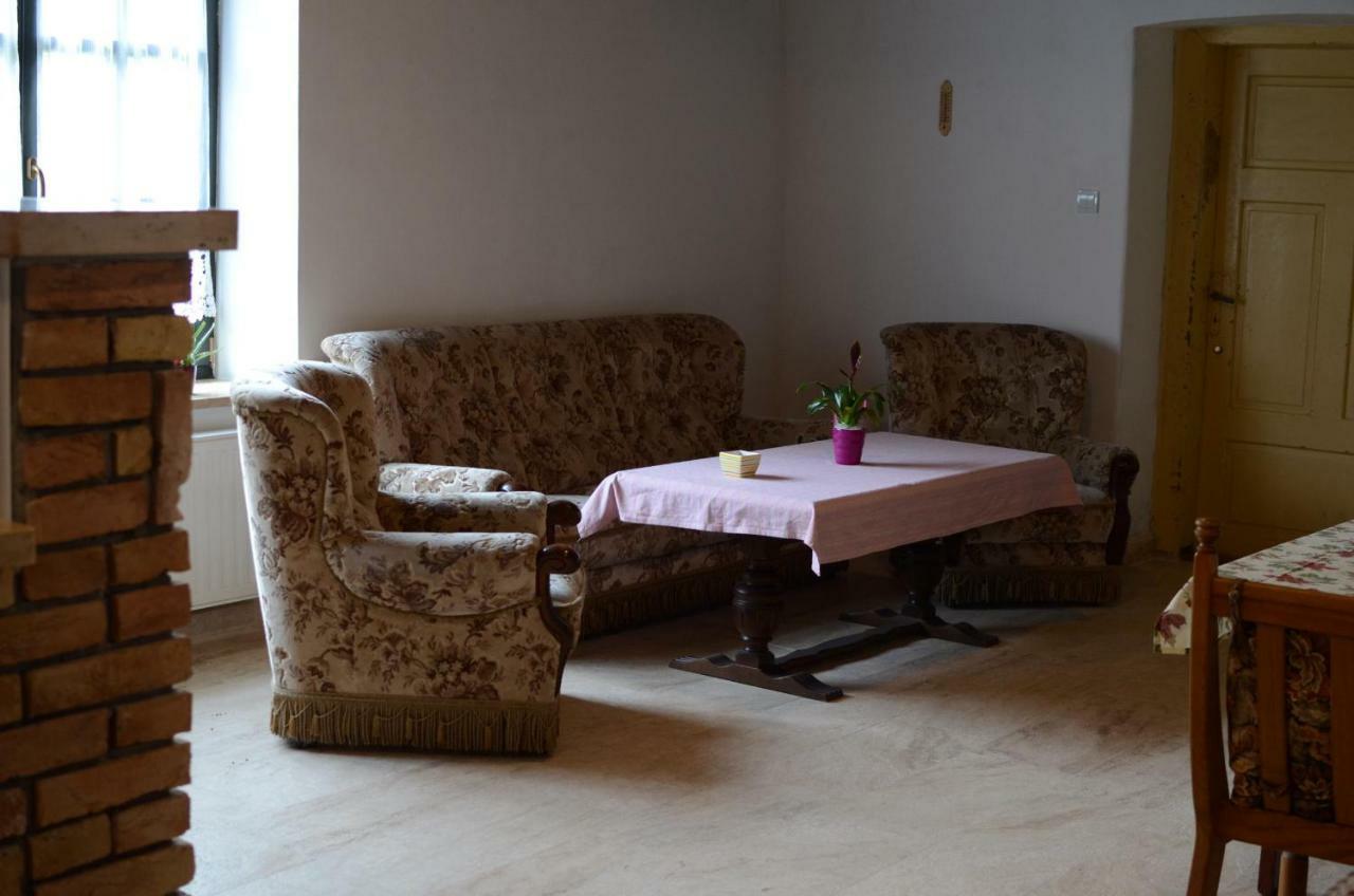 Gerecse Vendeghaz Hotel Sutto Екстериор снимка