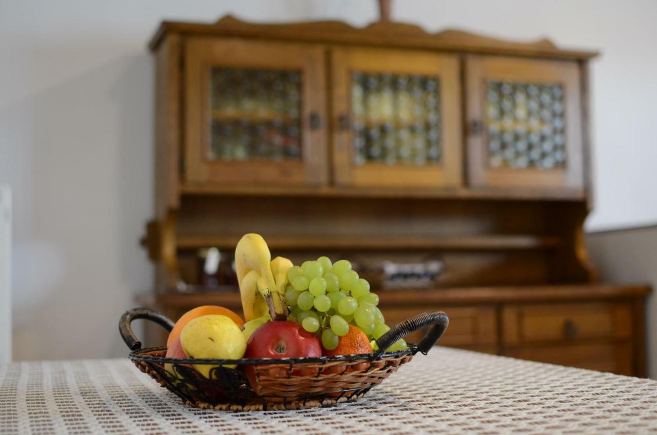 Gerecse Vendeghaz Hotel Sutto Екстериор снимка