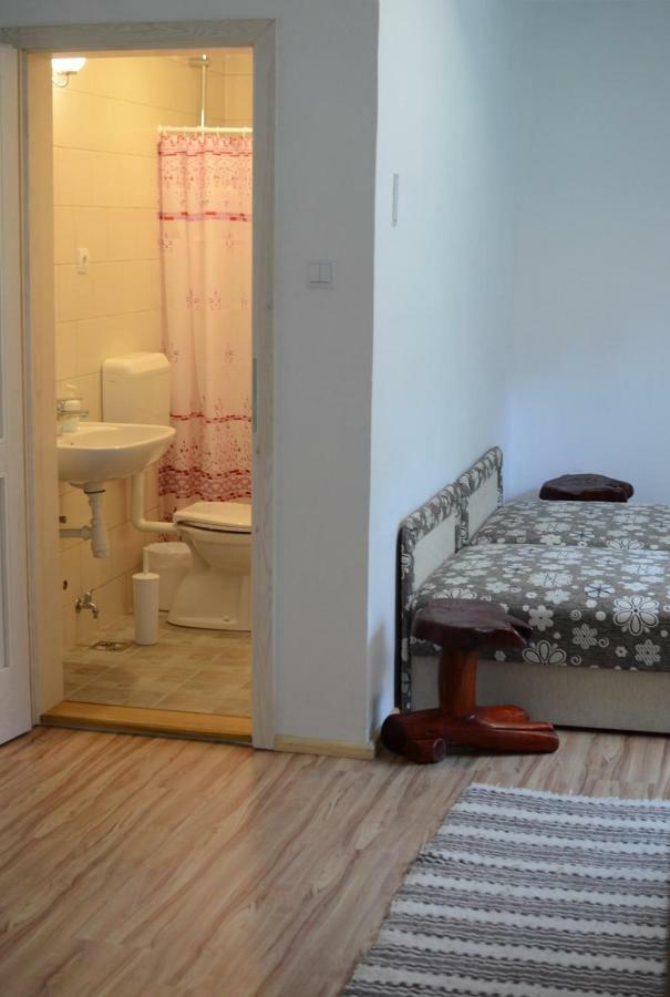 Gerecse Vendeghaz Hotel Sutto Екстериор снимка